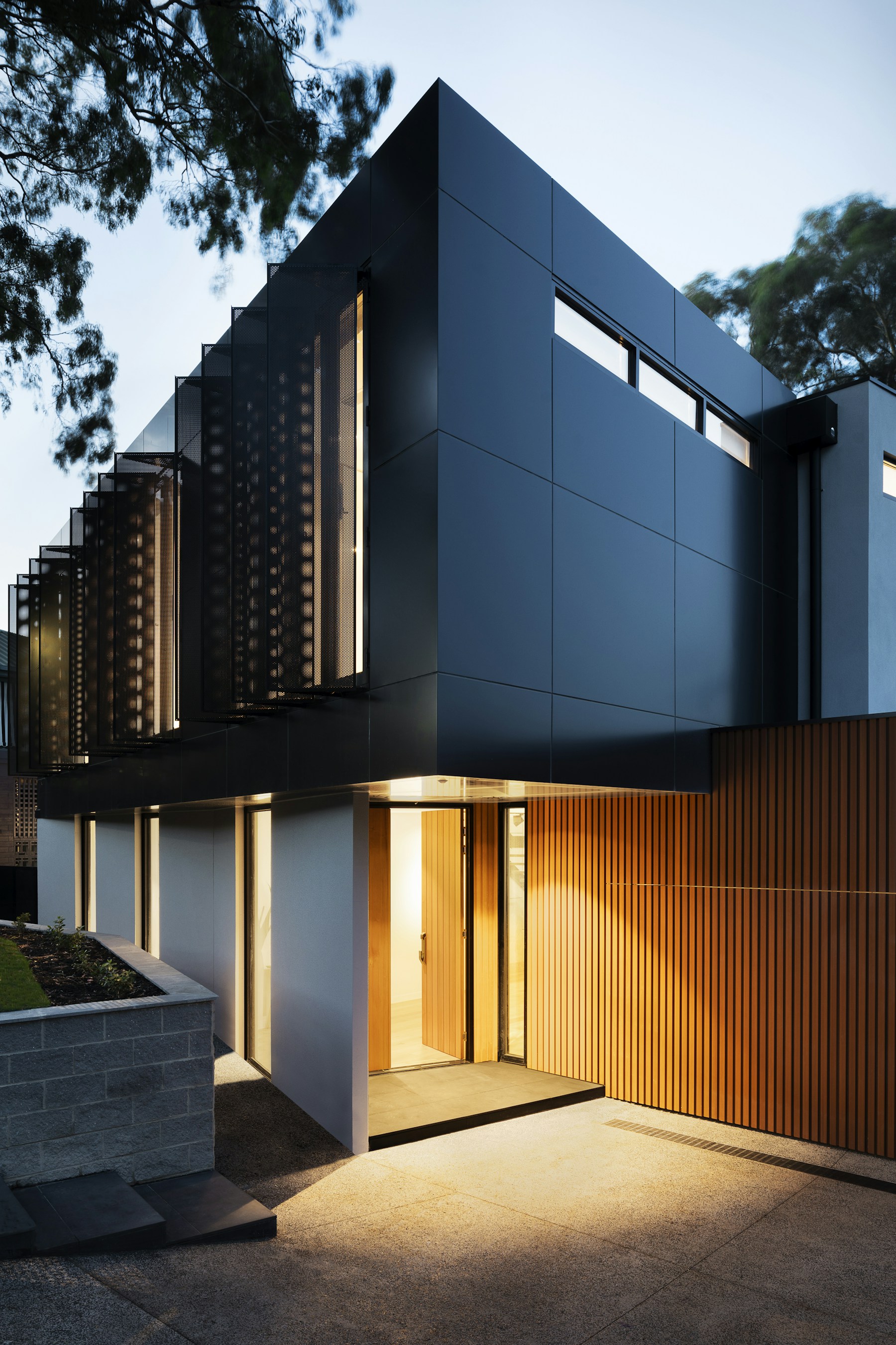 16.5 Mile Cabin House — Residential Projects by AGG Construction & Decorations