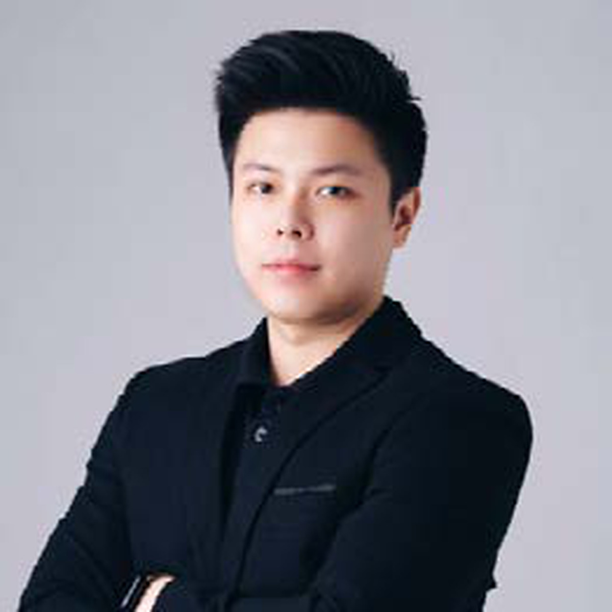 Portrait of Saw Wunna Maung, Business Development Director